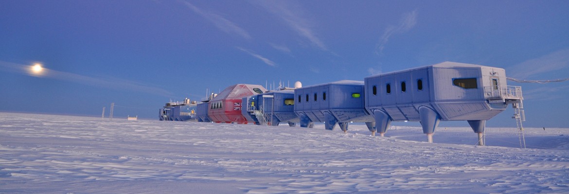 Crestchic Loadbanks in the Antartic